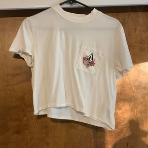 White Volcom graphic crop top. Palm trees sunset ocean poppies